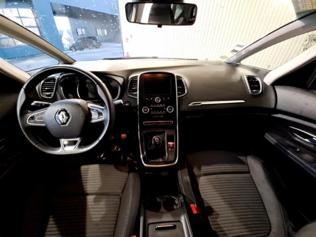 Renault Scénic image 2