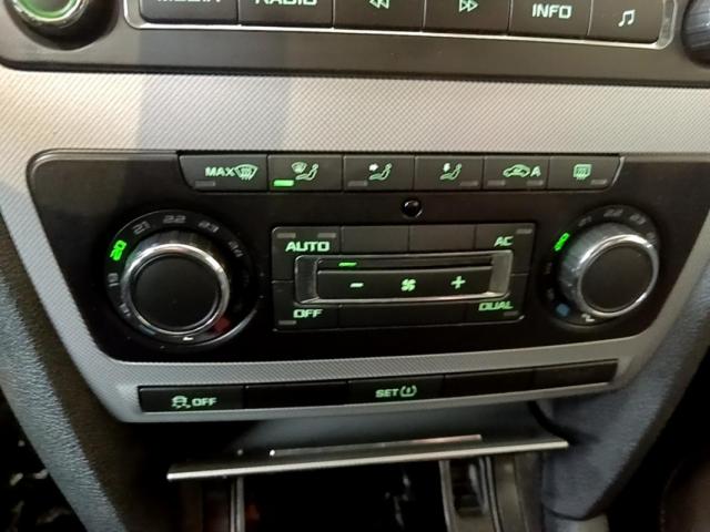 Skoda Octavia image 6