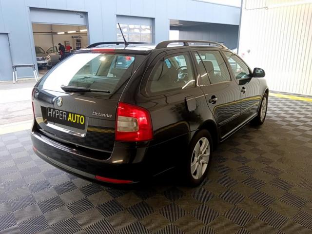 Skoda Octavia image 5