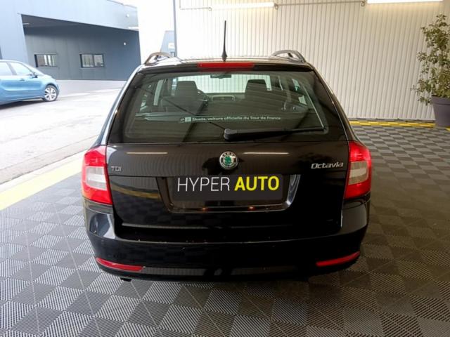 Skoda Octavia image 4