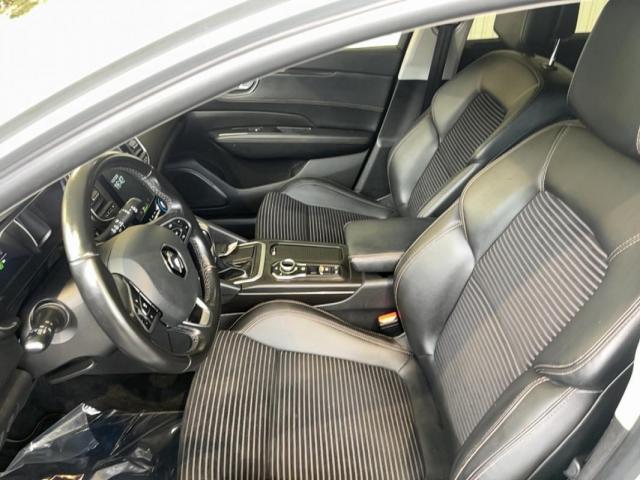 Renault Talisman Estate image 5