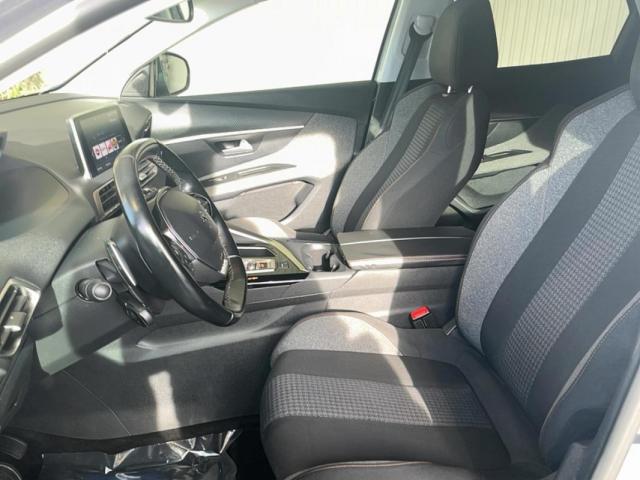 Peugeot 3008 image 8