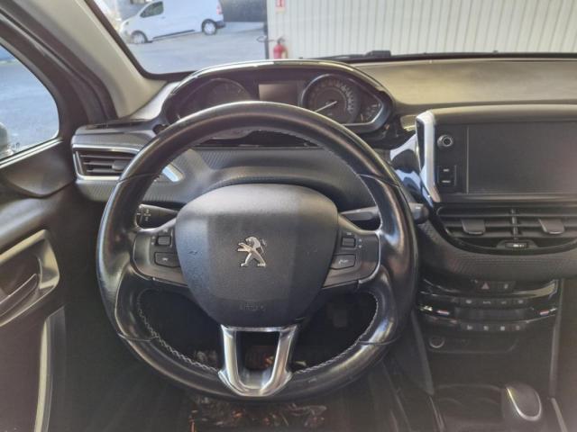 Peugeot 2008 image 6