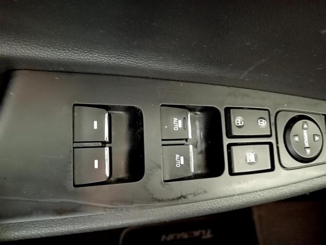 Hyundai Tucson image 3