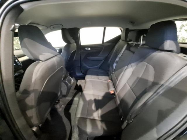 Volvo Xc40 image 9