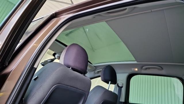 Peugeot 3008 image 1