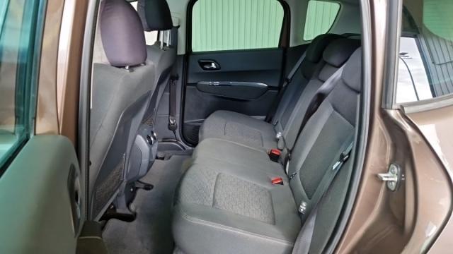 Peugeot 3008 image 9