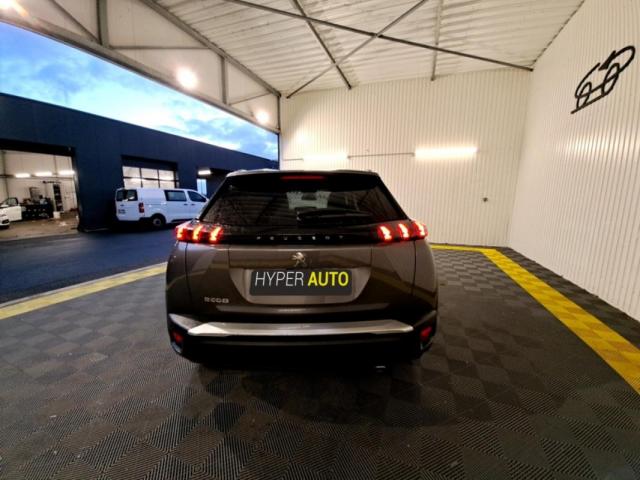 Peugeot 2008 image 8