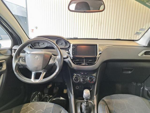Peugeot 2008 image 1