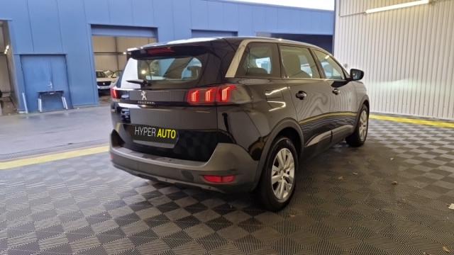 Peugeot 5008 image 3