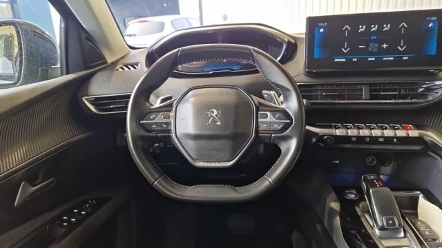 Peugeot 5008 image 1