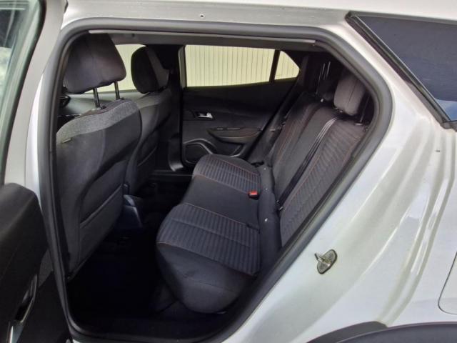 Peugeot 2008 image 4