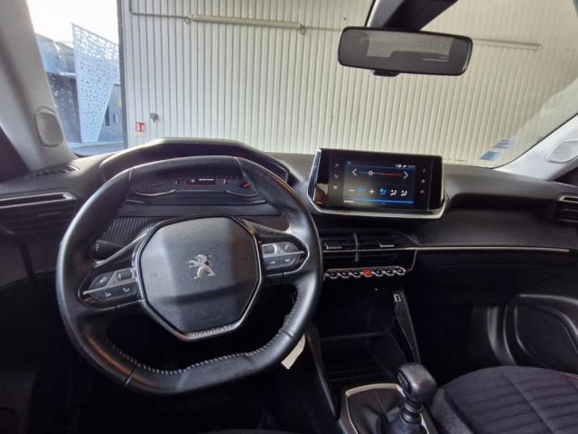 Peugeot 2008 image 9