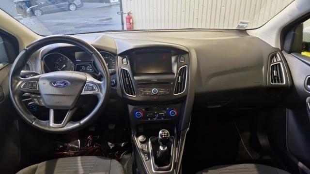 Ford Focus image 5