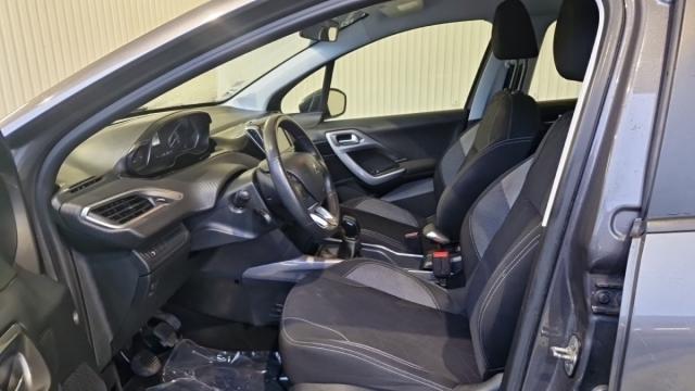 Peugeot 2008 image 2