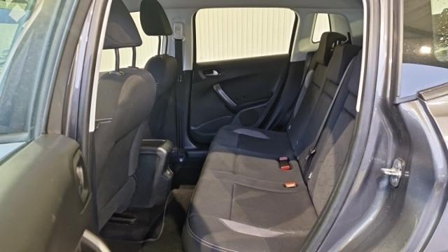 Peugeot 2008 image 5