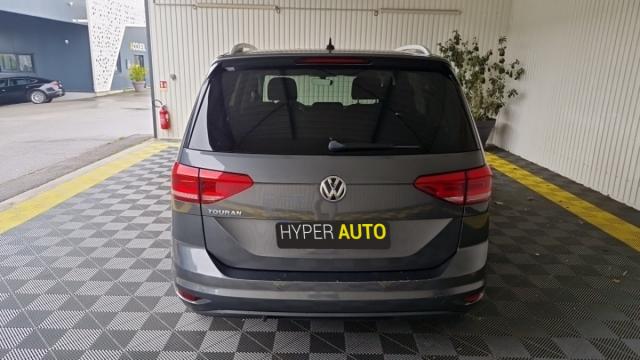 Volkswagen Touran image 4