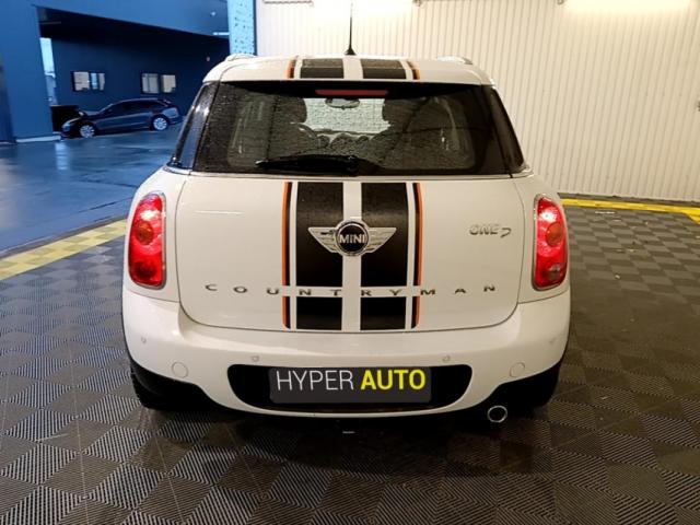 Mini Countryman image 2
