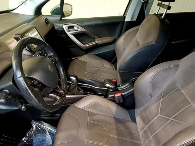 Peugeot 2008 image 3