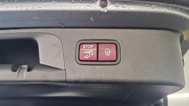 Mercedes Benz Glc image 5