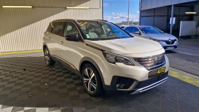 Peugeot 5008 image 9