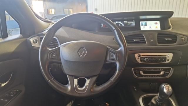 Renault Grand Scénic image 2