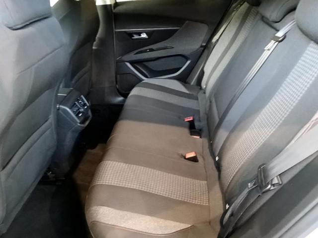 Peugeot 3008 image 6