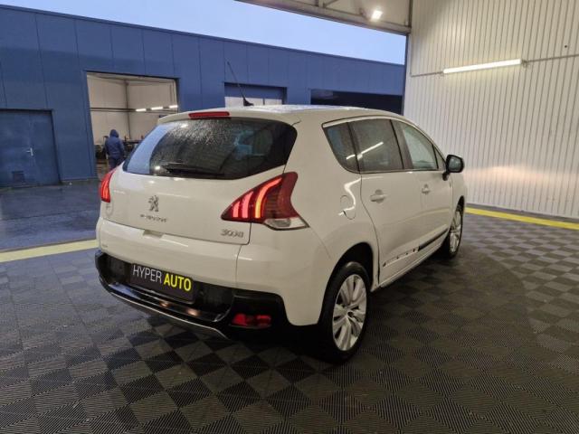 Peugeot 3008 image 2