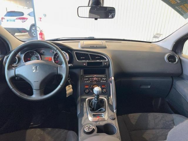 Peugeot 3008 image 8