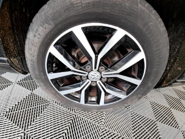 Volkswagen Passat image 8