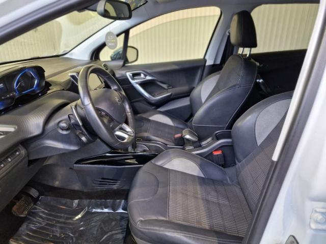 Peugeot 2008 image 9