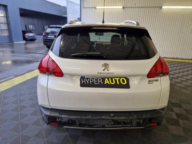 Peugeot 2008 image 2