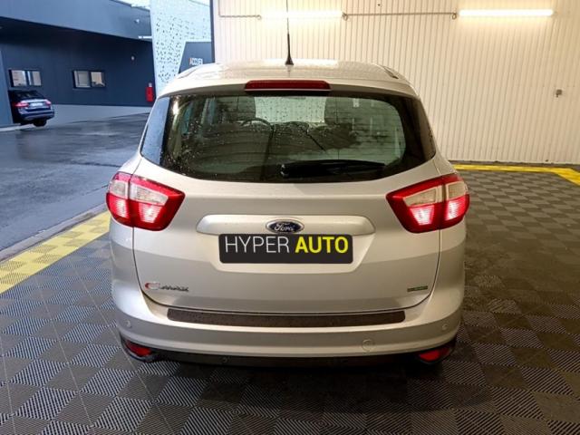 Ford C-Max image 9