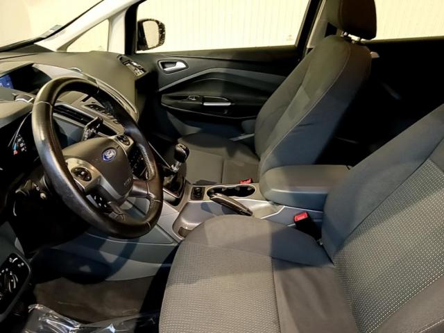 Ford C-Max image 8