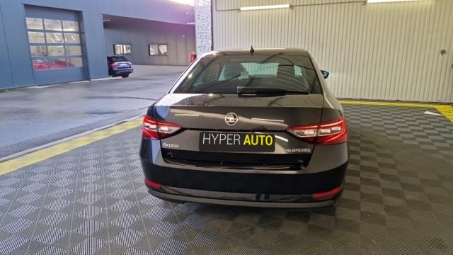 Skoda Superb image 2