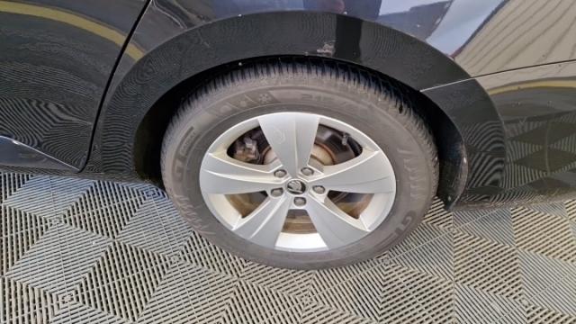 Skoda Superb image 8