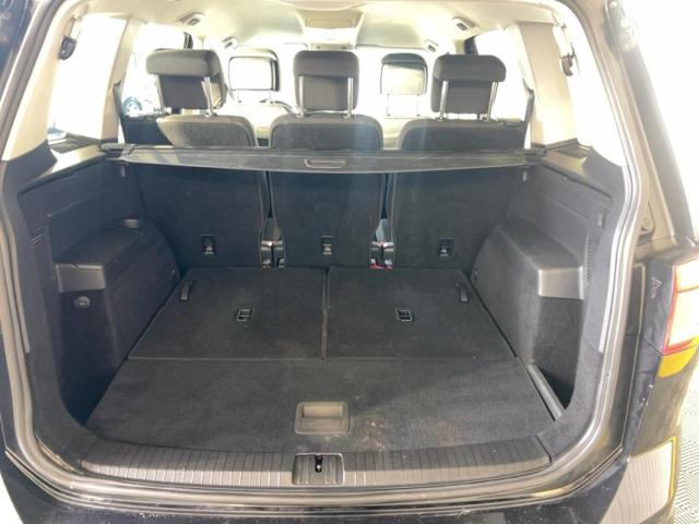 Volkswagen Touran image 2