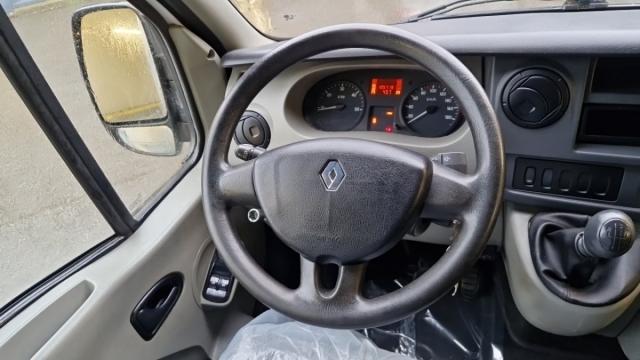 Renault Master image 9