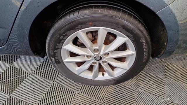 Skoda Octavia image 1