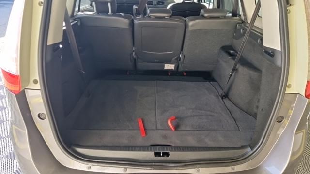 Renault Grand Scénic image 1