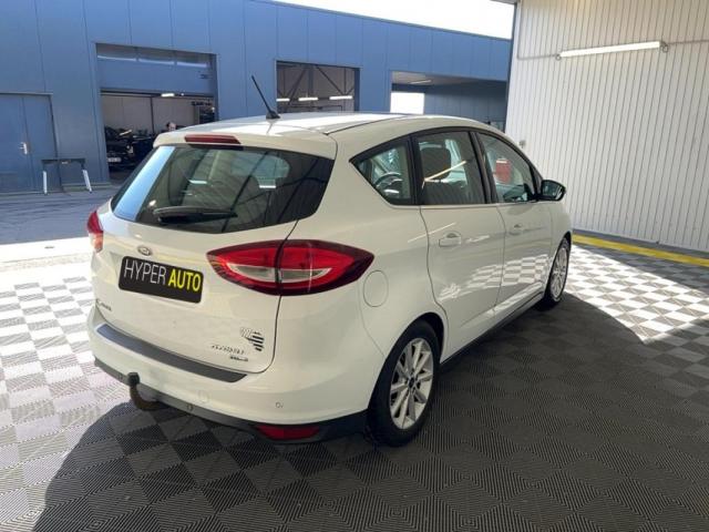 Ford C-Max image 8