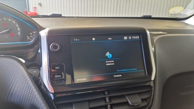 Peugeot 2008 image 2