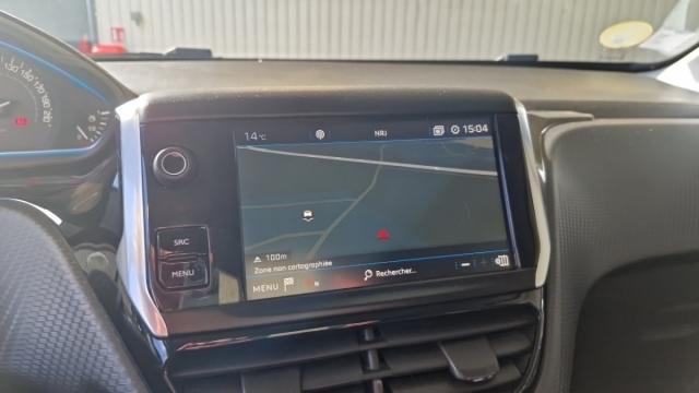 Peugeot 2008 image 8