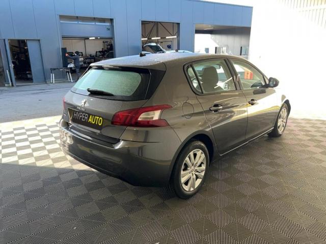Peugeot 308 image 1