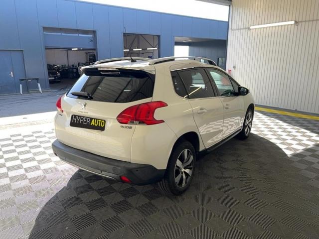 Peugeot 2008 image 8