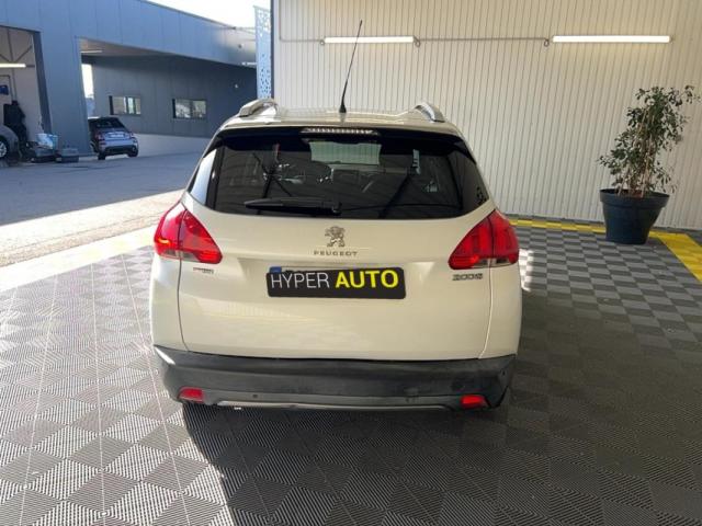 Peugeot 2008 image 7