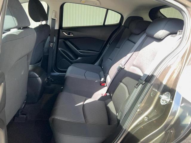 Mazda 3 image 4