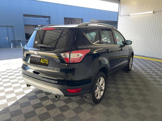 Ford Kuga image 2