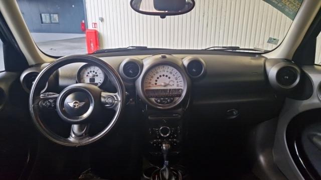 Mini Countryman image 9