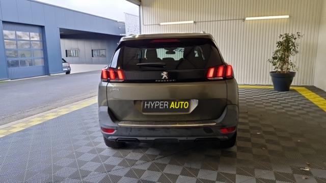Peugeot 5008 image 2